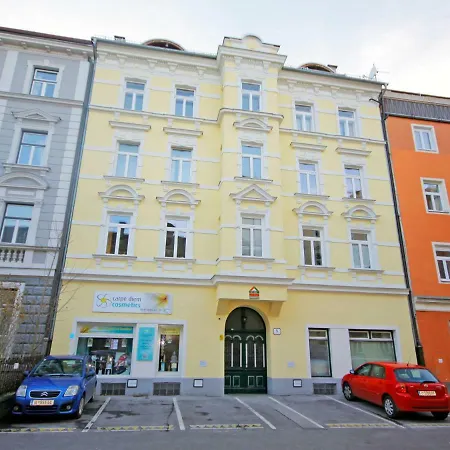 Glasmalerei.5 Apartment *